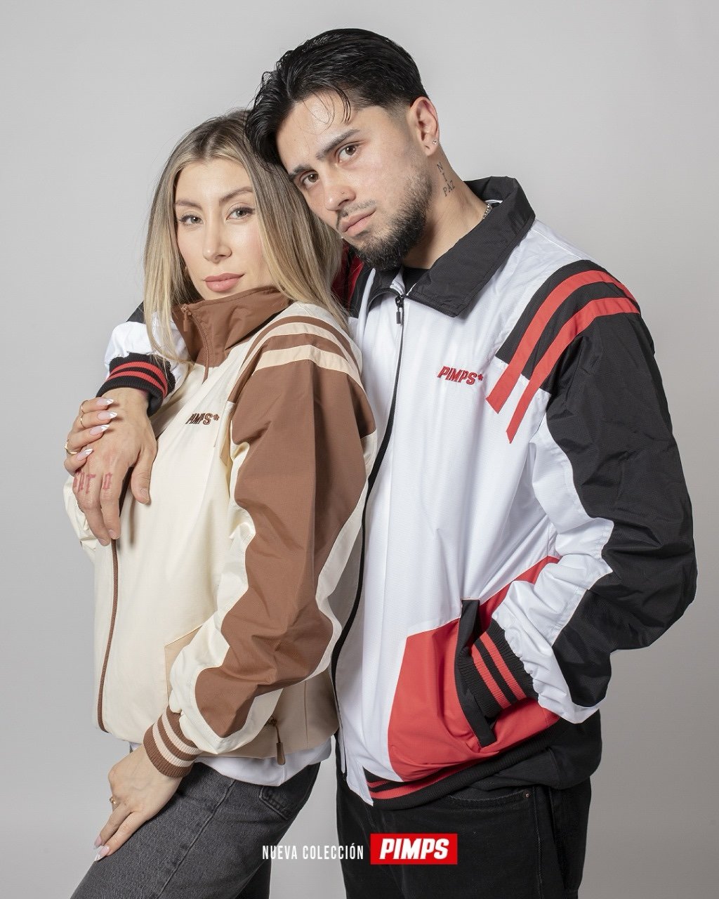6756e70a-3270-484d-963a-cc256f53189c Chaqueta impermeable Pimps - Imagen 1